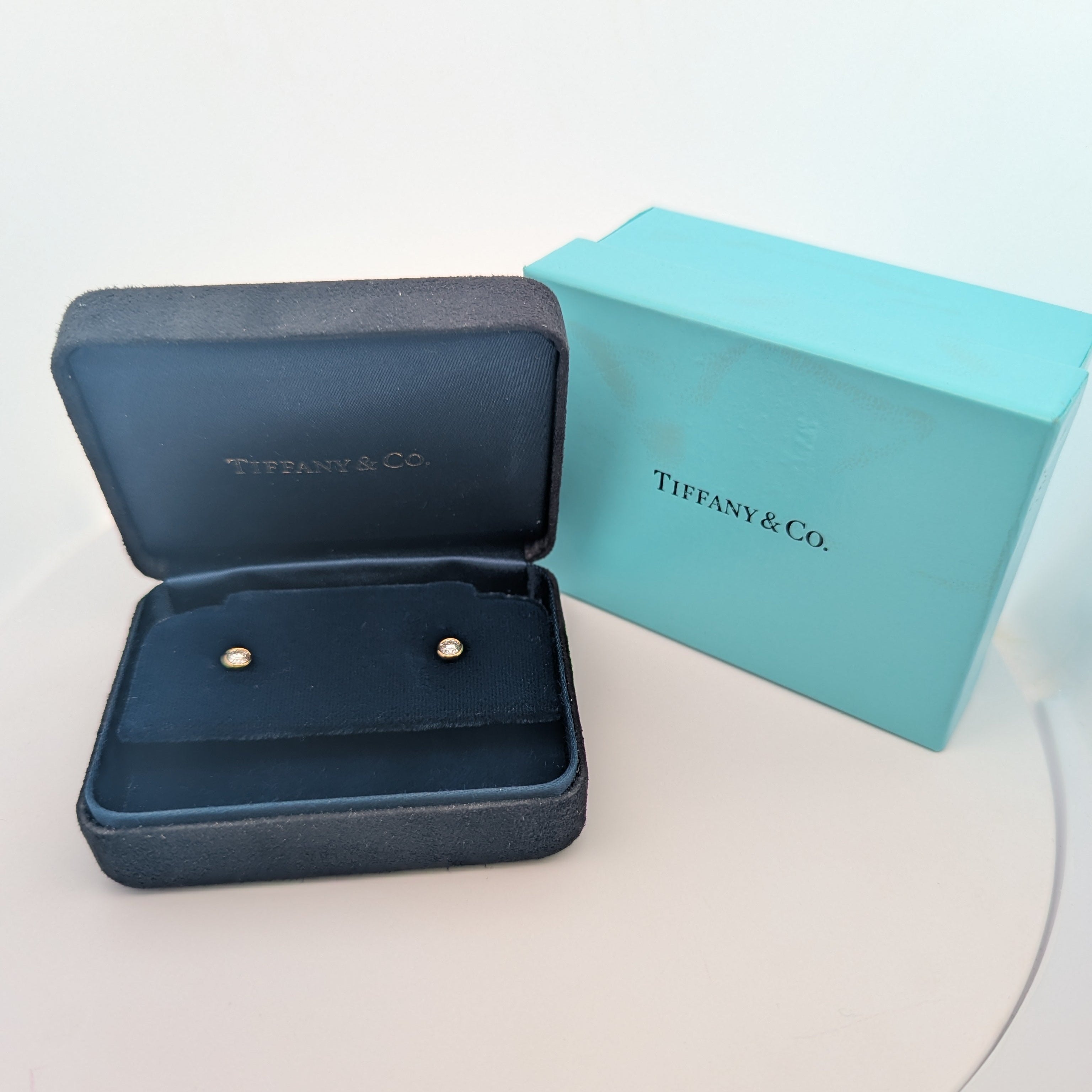 Vintage 18K Tiffany and Co Stud Earrings