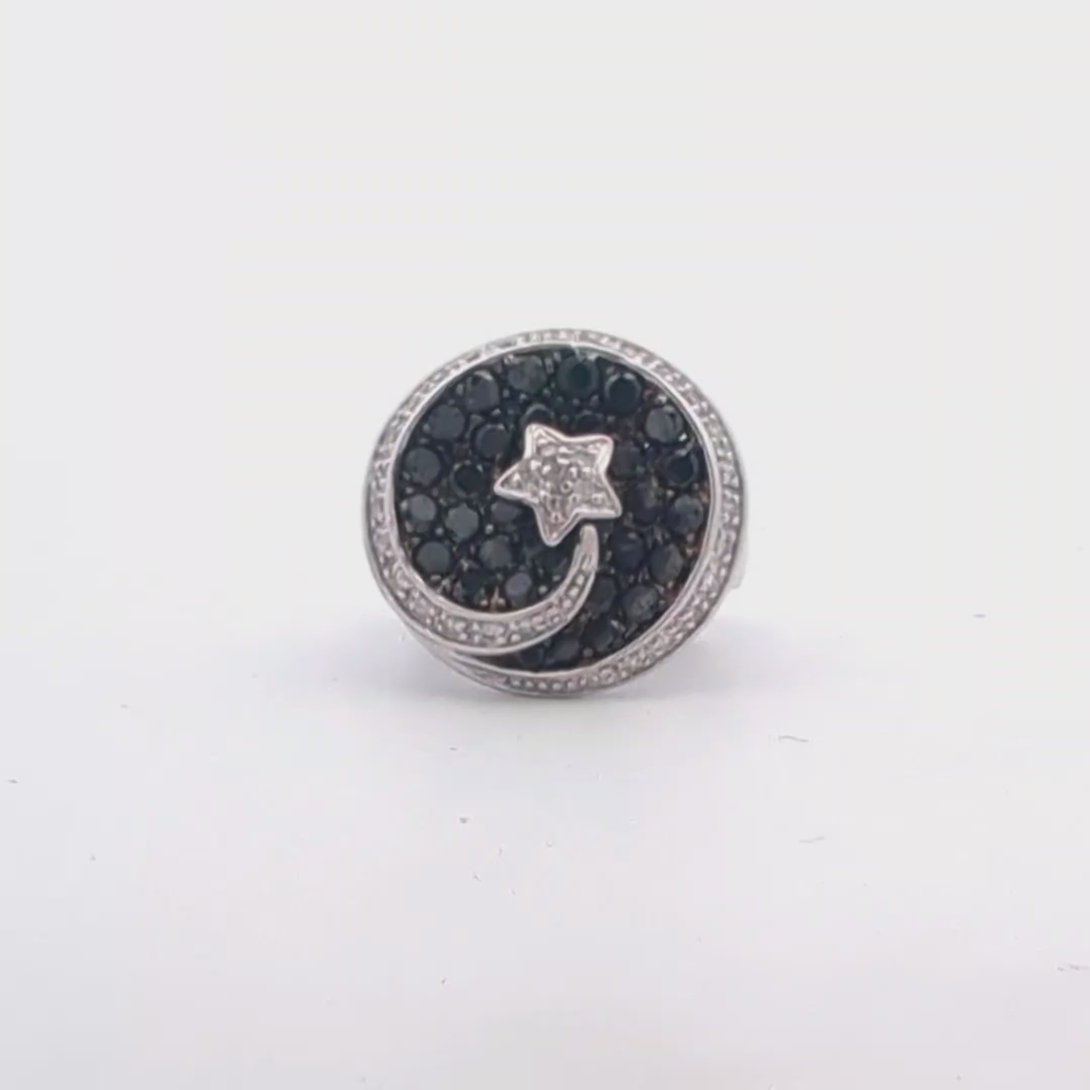 Vintage Black and White Diamond Star Ring