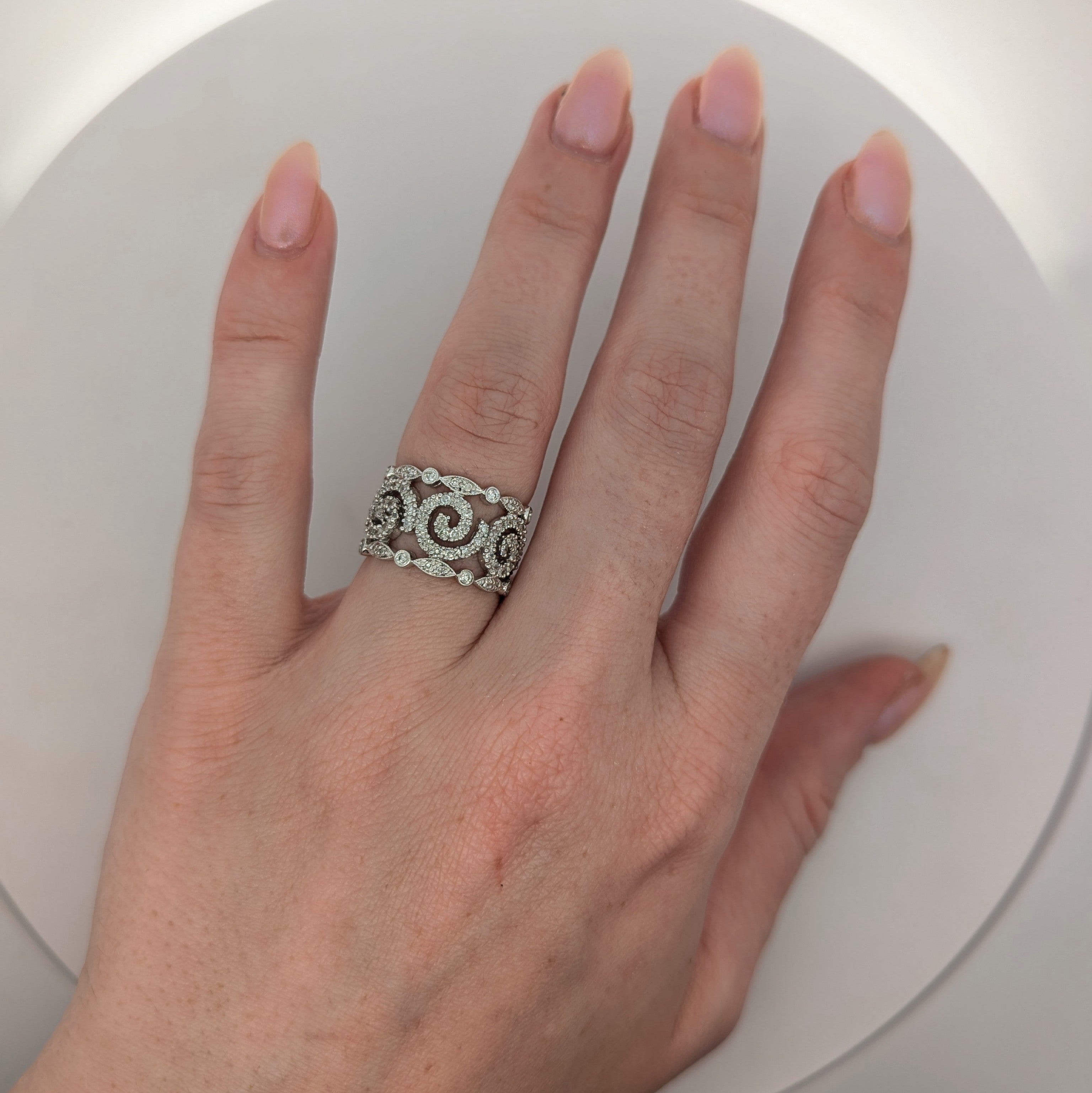 Vintage 14K White Gold Cigar Band
