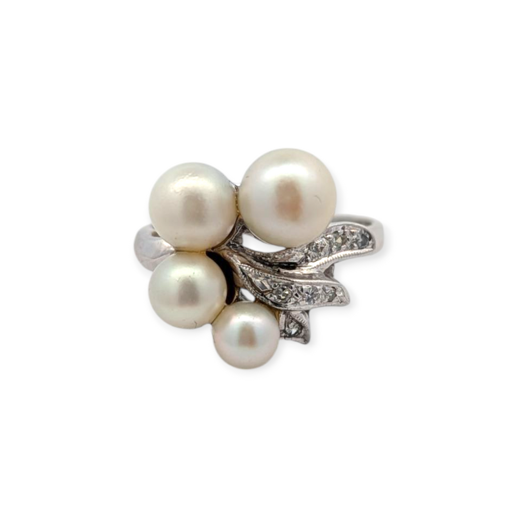 Vintage 14K White Gold Diamond and Pearl Ring
