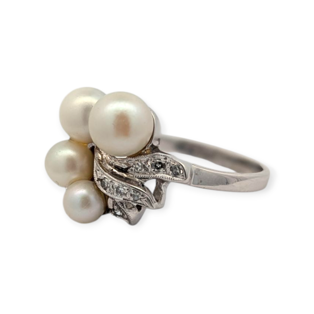 Vintage 14K White Gold Diamond and Pearl Ring