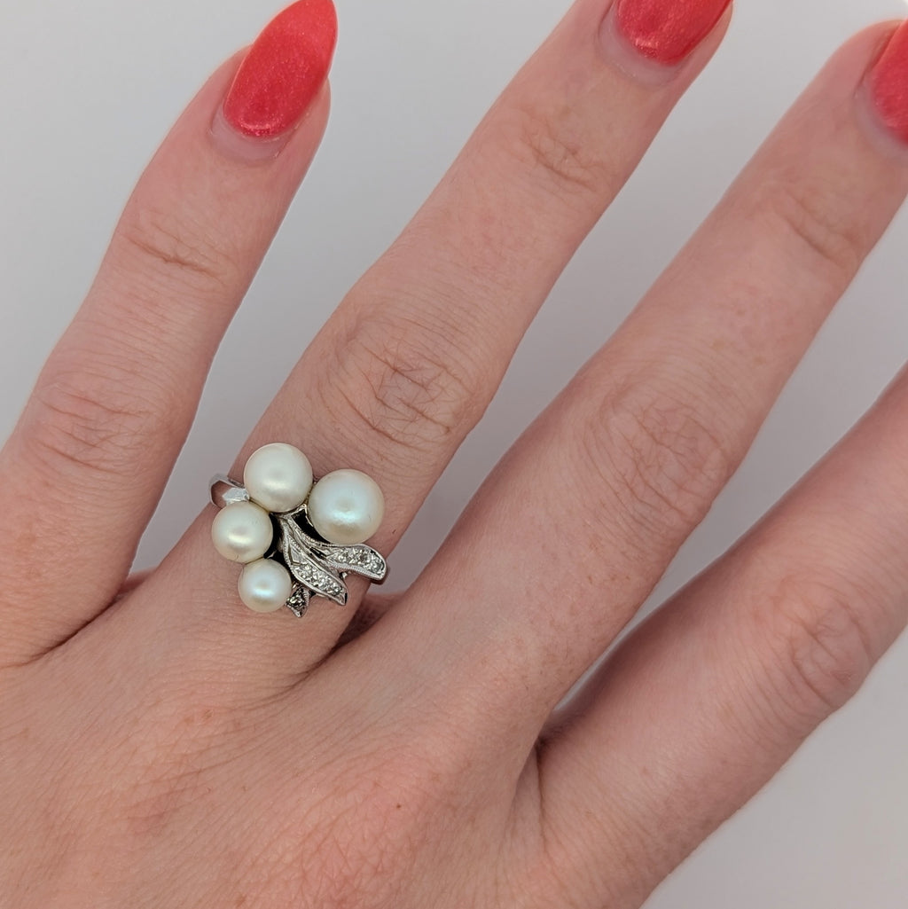 Vintage 14K White Gold Diamond and Pearl Ring