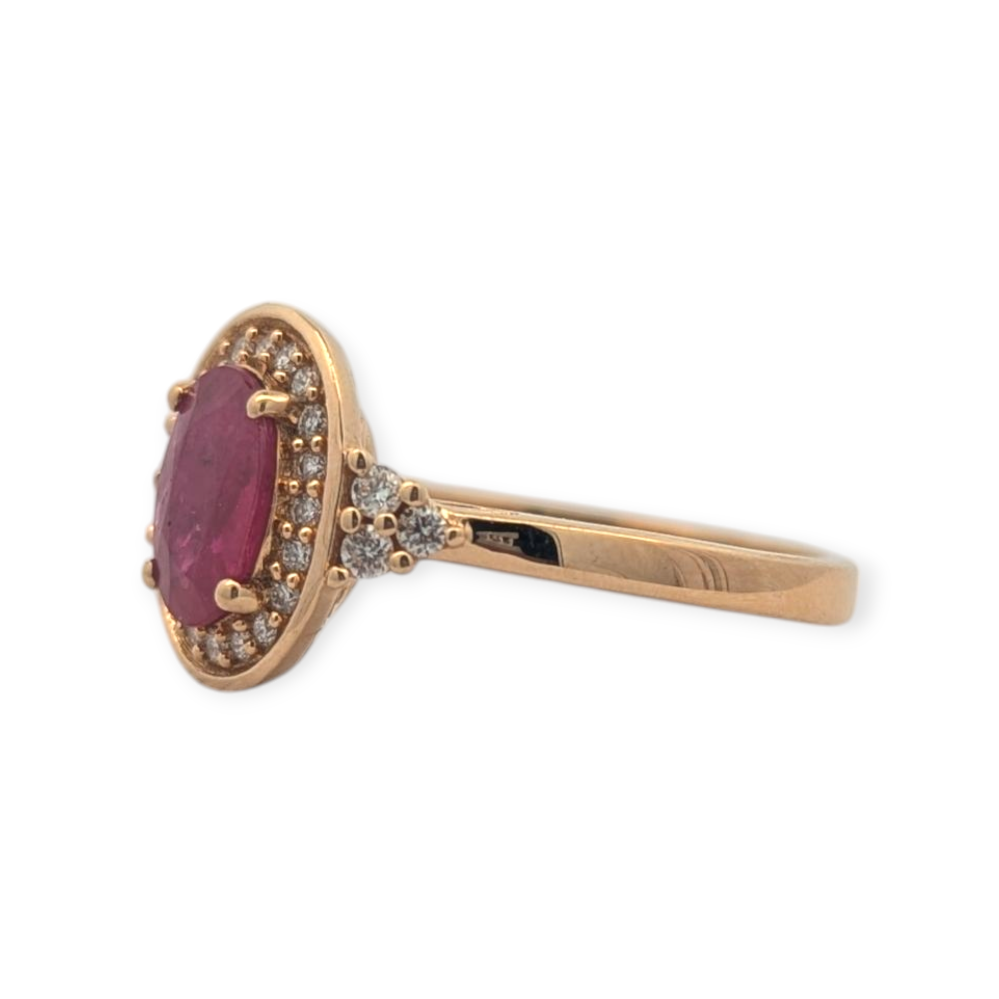 18K Yellow Gold Ring with Ruby and Diamond