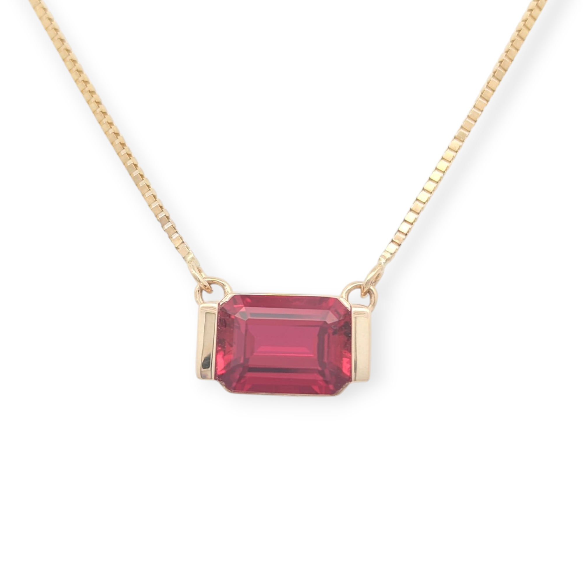 Esmeralda Emerald-Cut Gemstone Necklace in 14K Gold