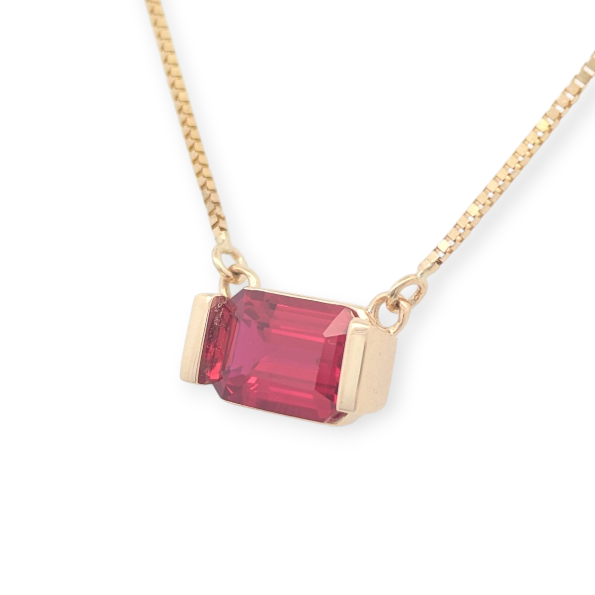 Esmeralda Emerald-Cut Gemstone Necklace in 14K Gold