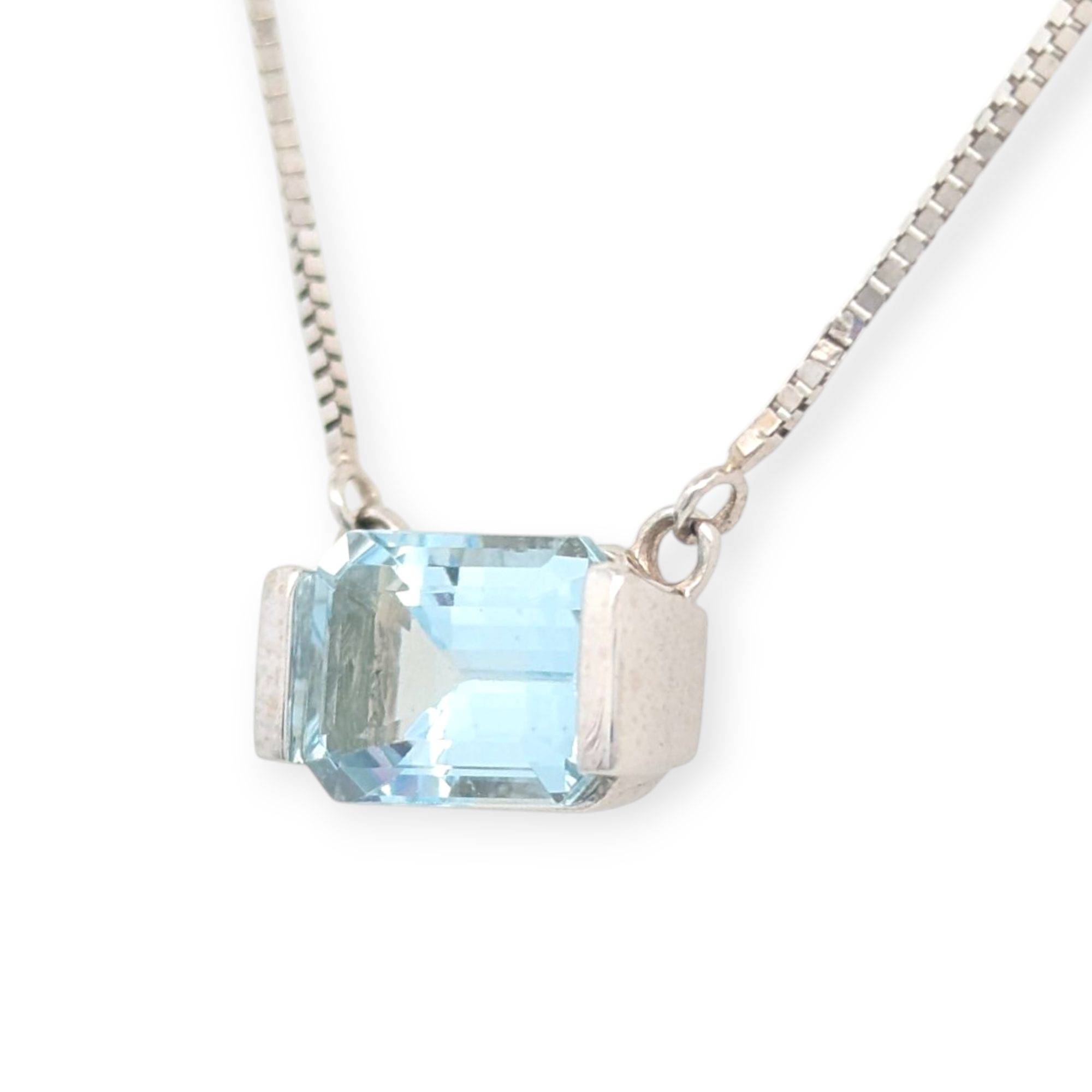Esmeralda Emerald-Cut Gemstone Necklace in 14K Gold