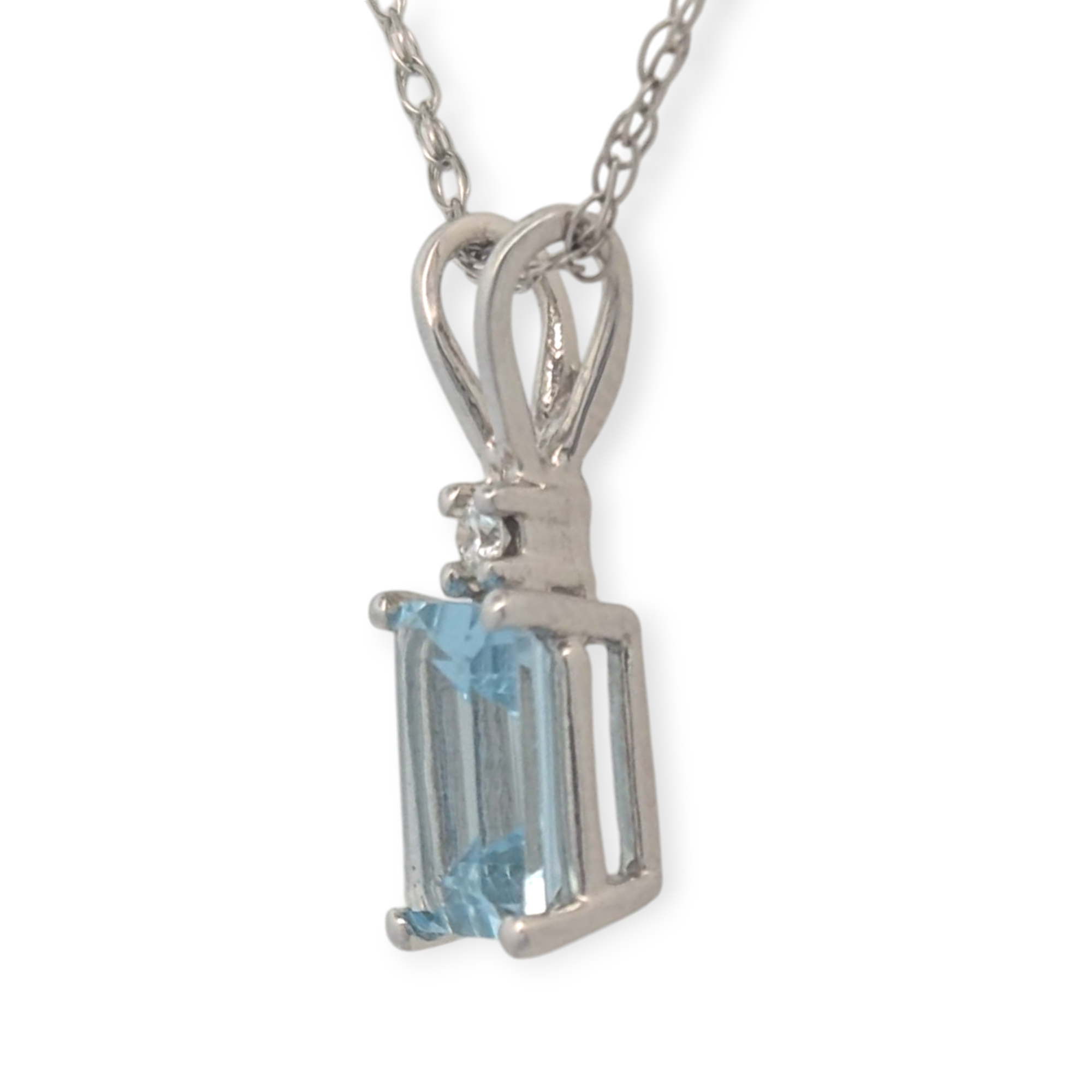Aquamarine and Diamond Necklace