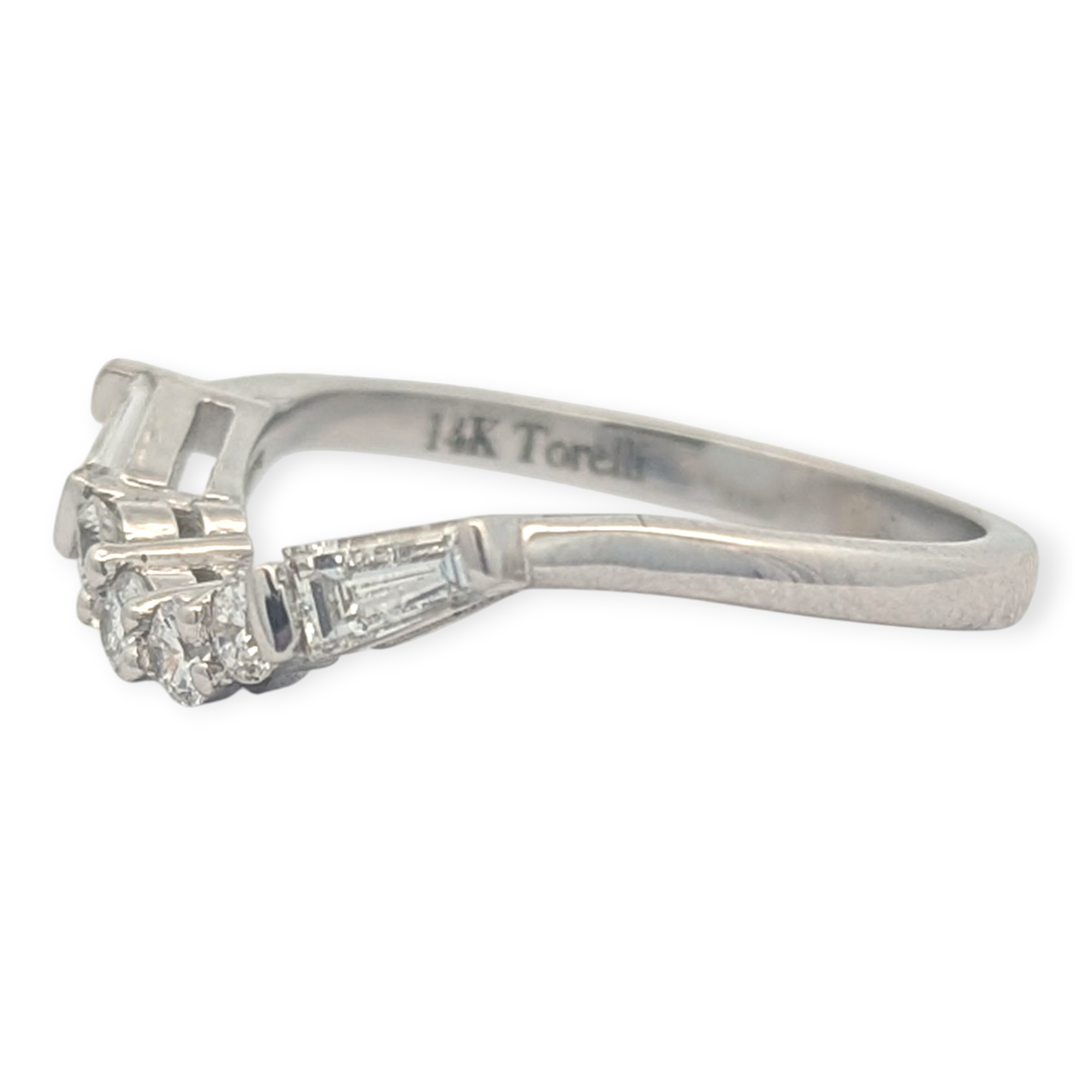 Baguette and Round Diamond Contour Wedding Band