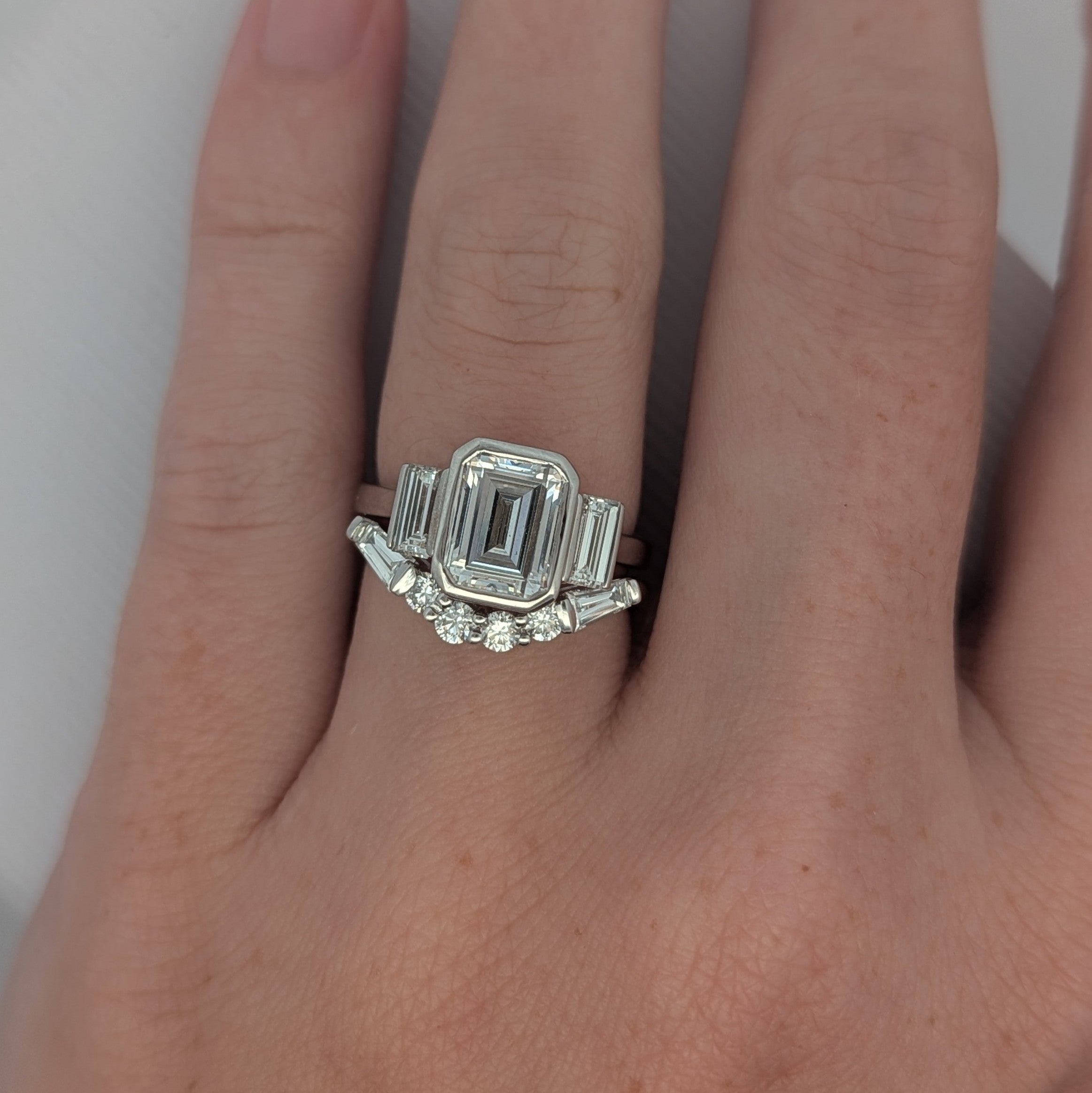 Baguette and Round Diamond Contour Wedding Band