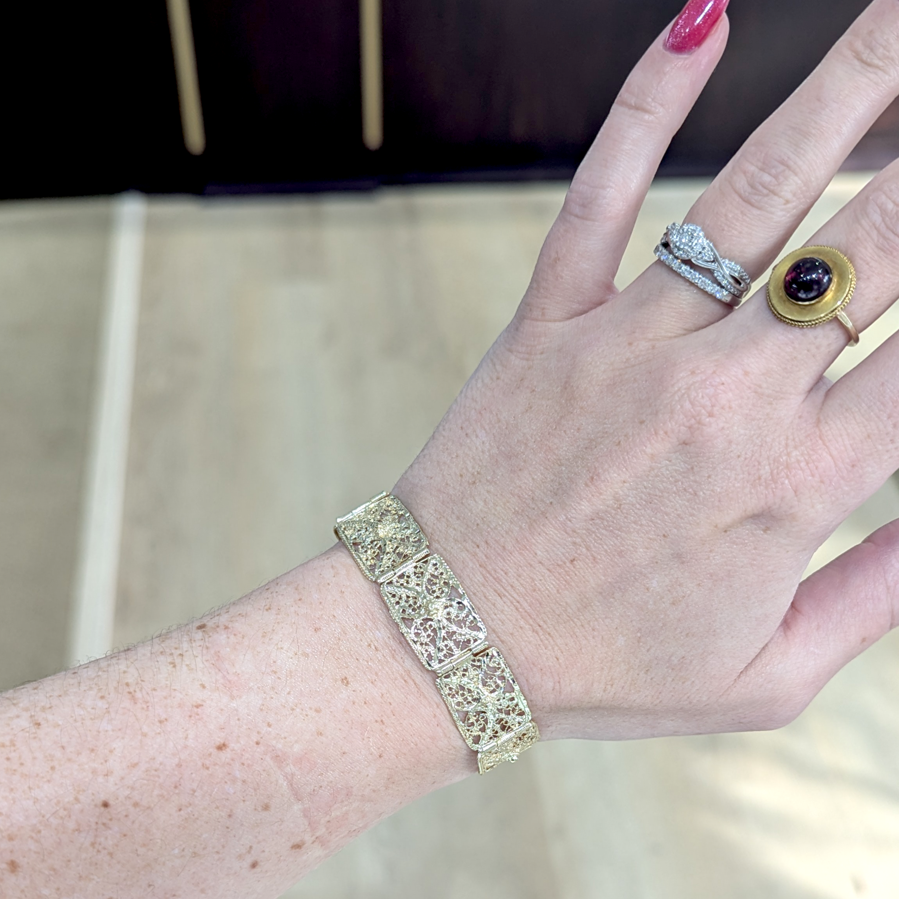 Vintage 14K Yellow Gold Filigree Bracelet