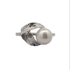 Floral Pearl Ring