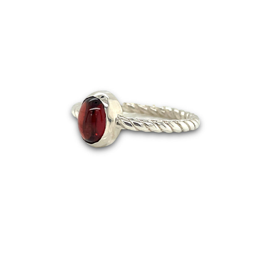 Ziana Ring Oval Garnet in Sterling Silver