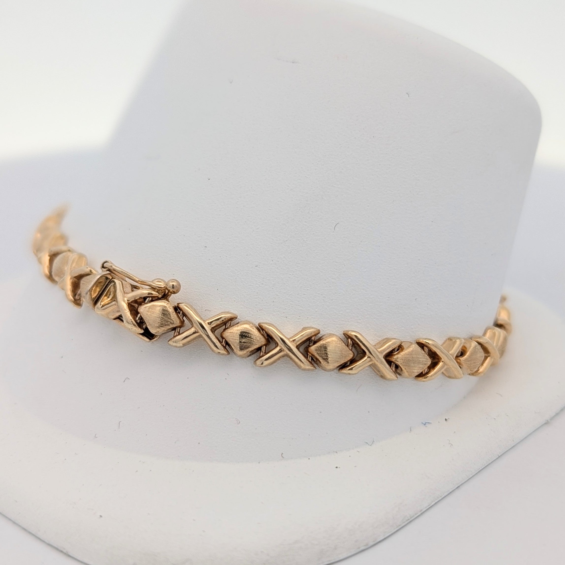 Vintage 14K Yellow Gold X-O Bracelet