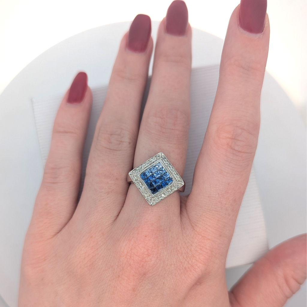 14K White Gold Sapphire Gradient Ring