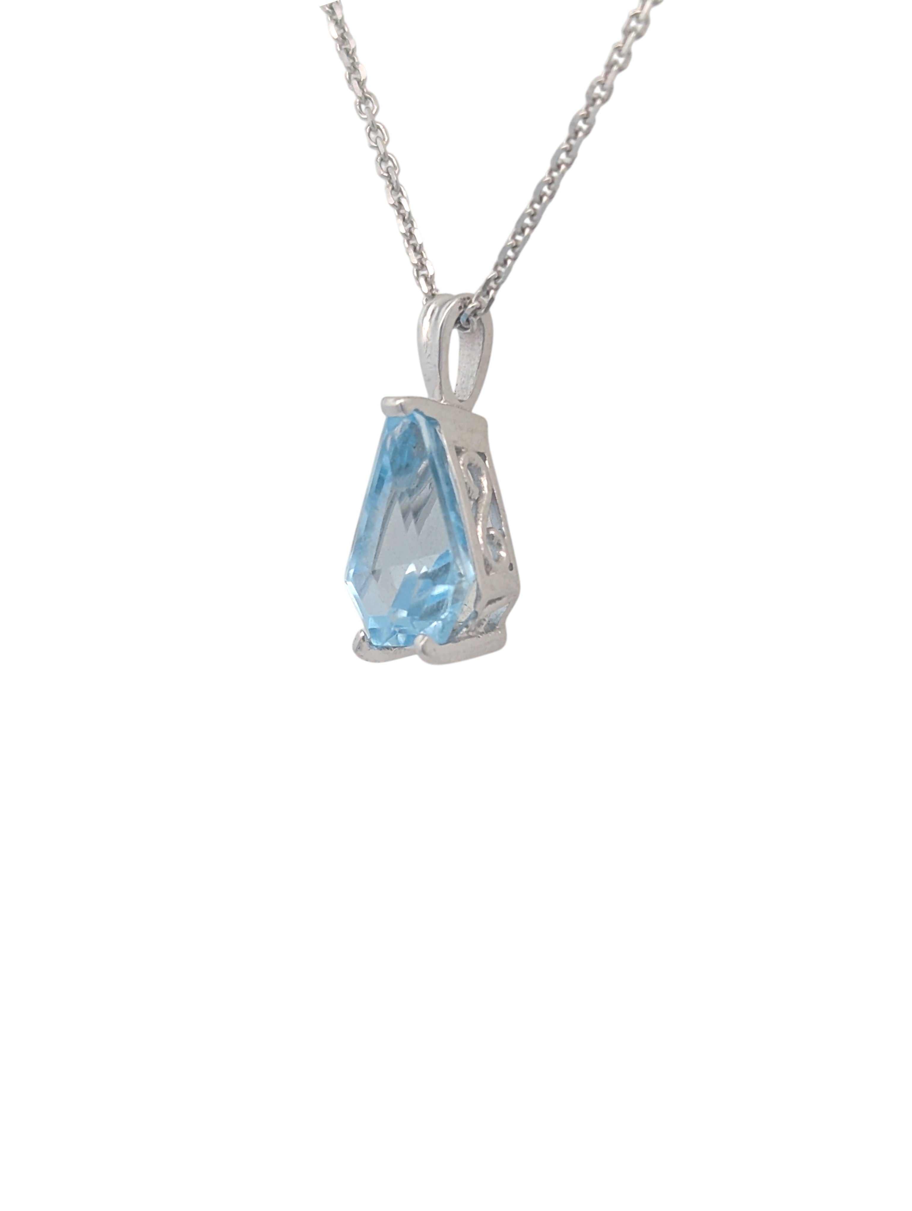14K White Gold Aquamarine Pendant