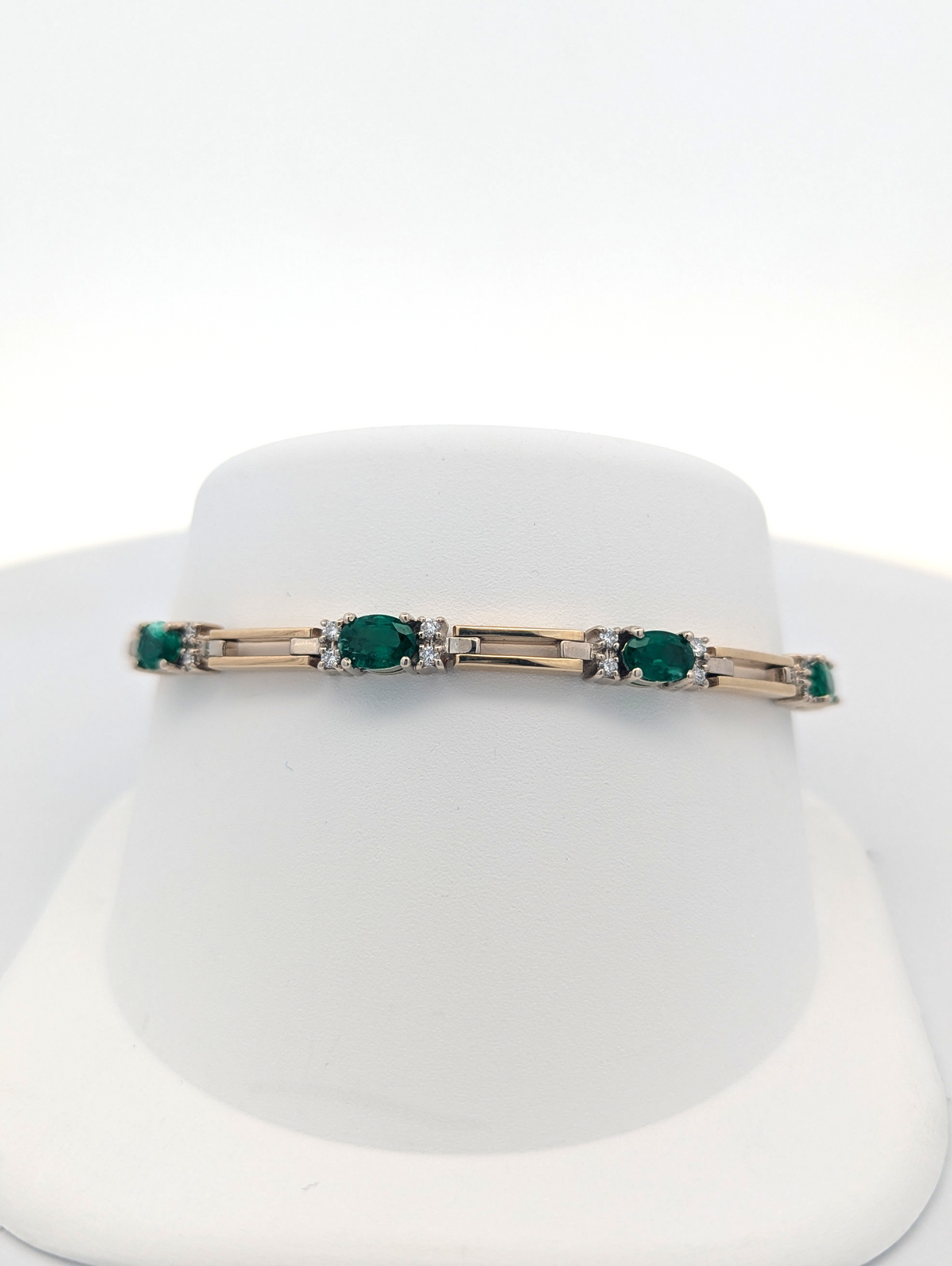 Vintage 14K Yellow Gold Emerald Bracelet