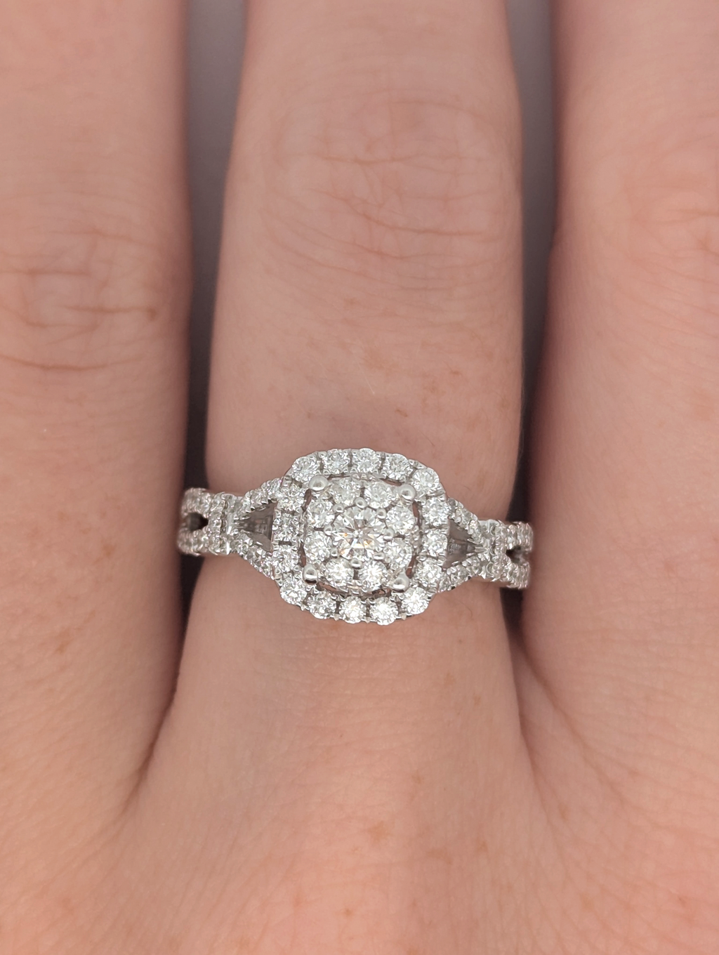 Vintage 14K White Gold Cluster Ring