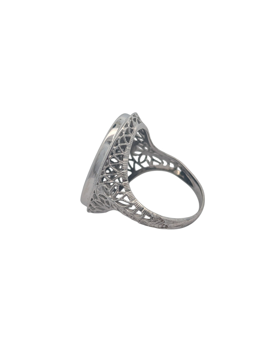 Vintage 14K White Gold Onyx Signet Ring