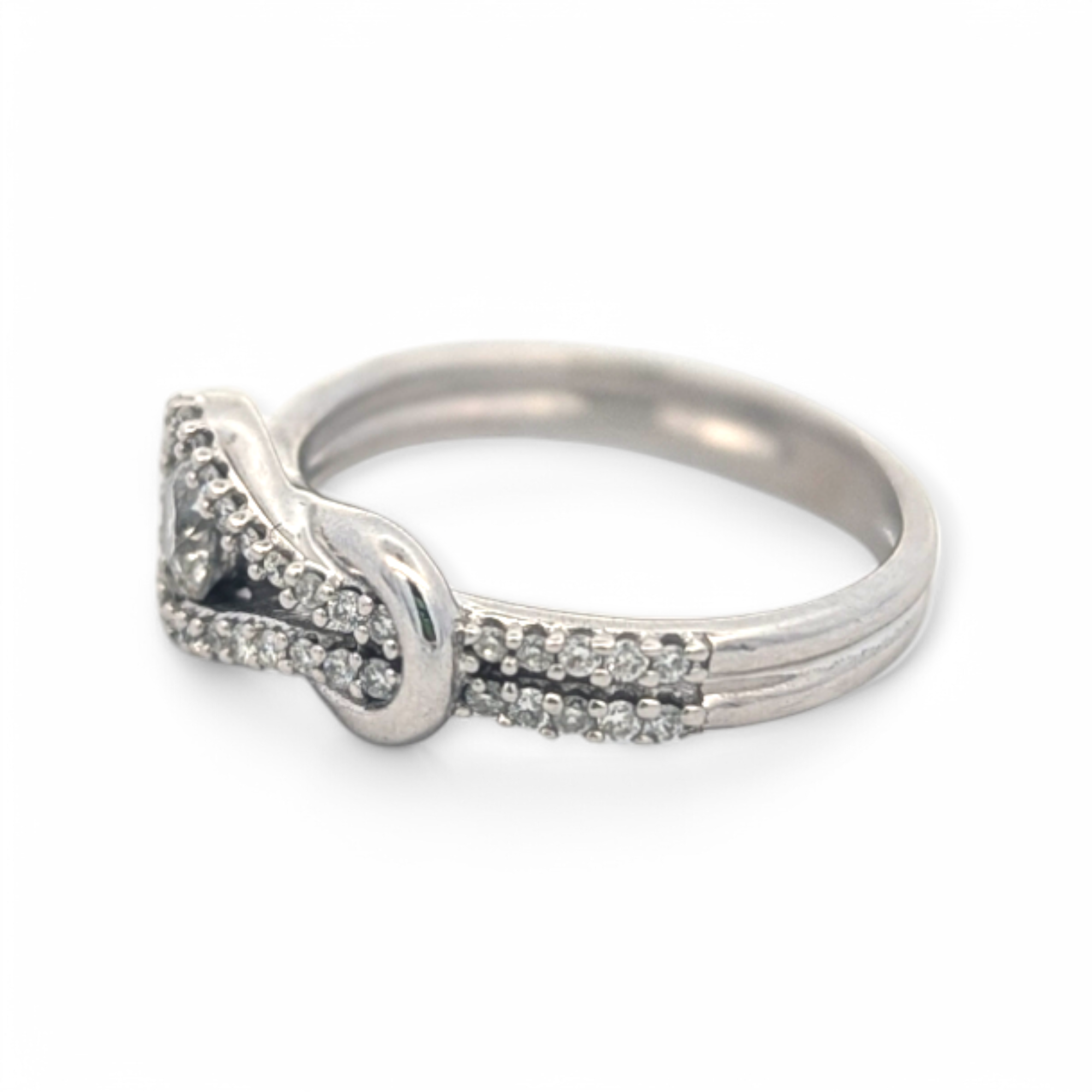 14K White Gold Knot Loop Ring