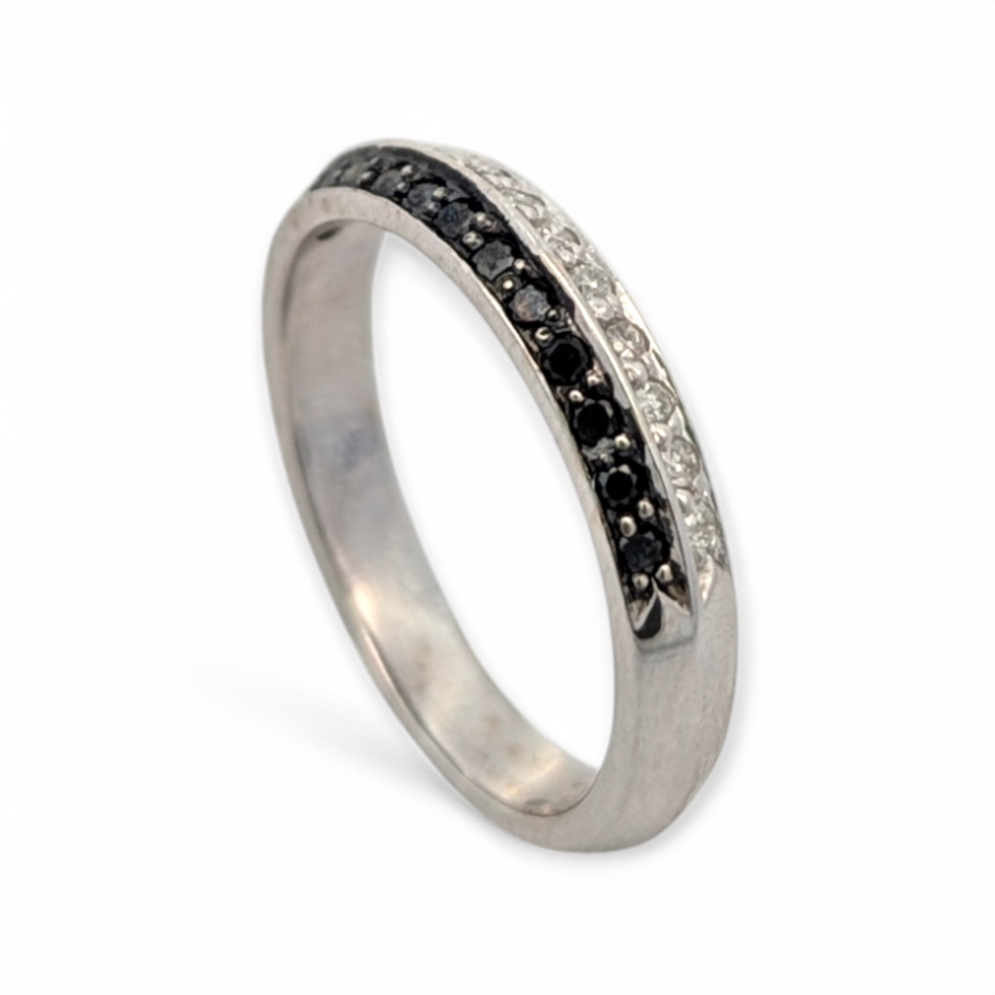 Vintage 14K White Gold Diamond and Black Diamond Band