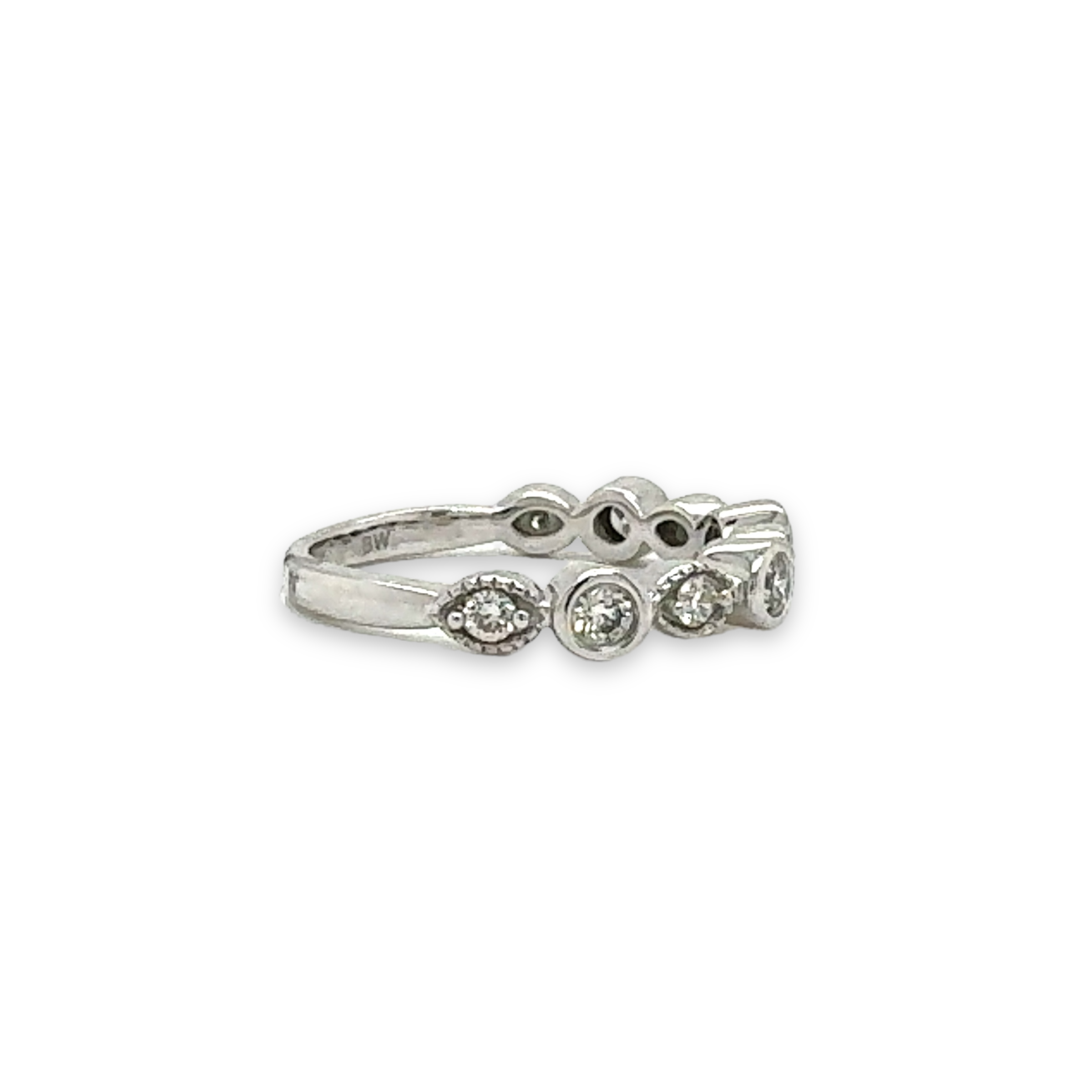 Diamond Bezel & Millgrain Prong Set Ring in 14k White Gold