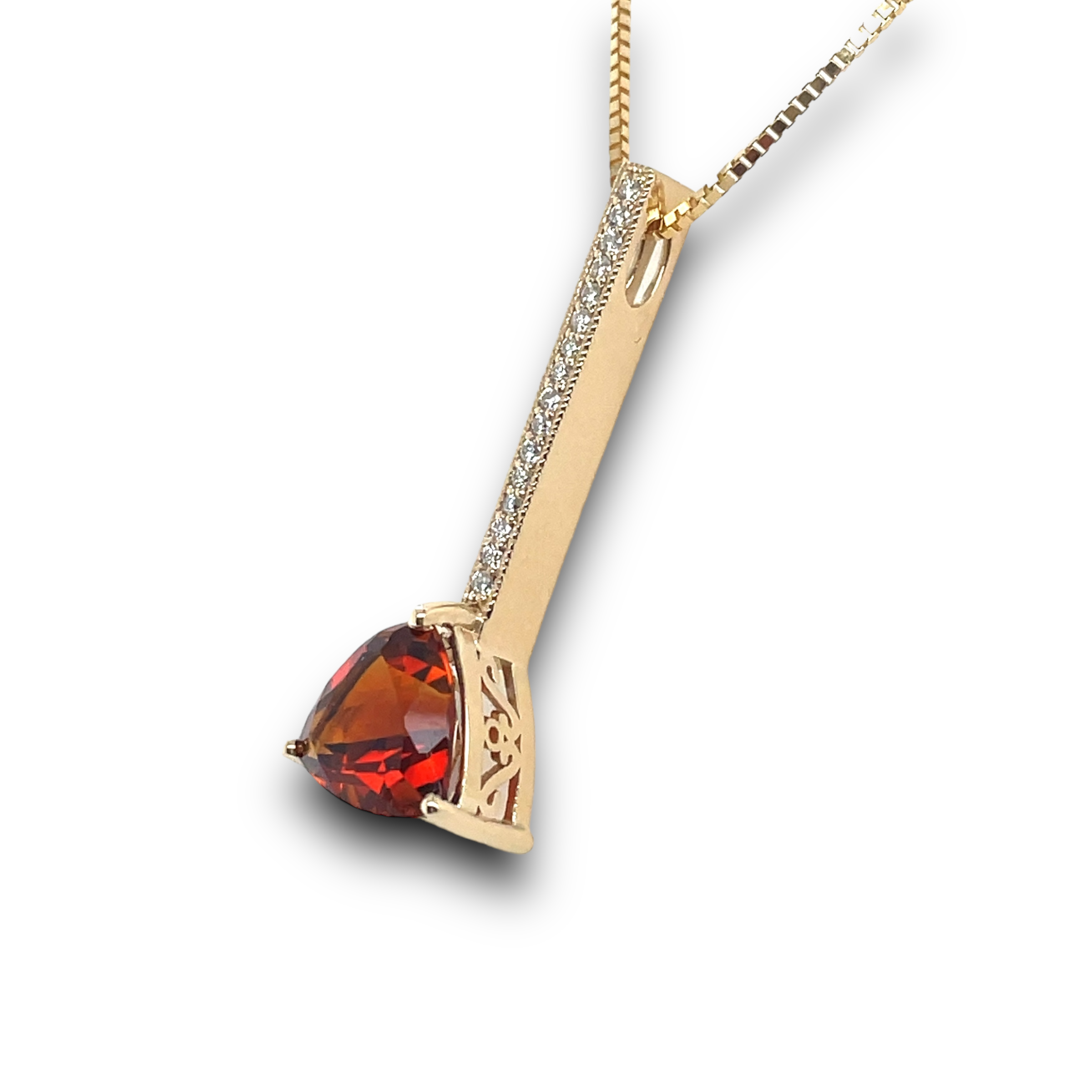Somina Necklace Fire Citrine & Natural Diamonds in Yellow Gold
