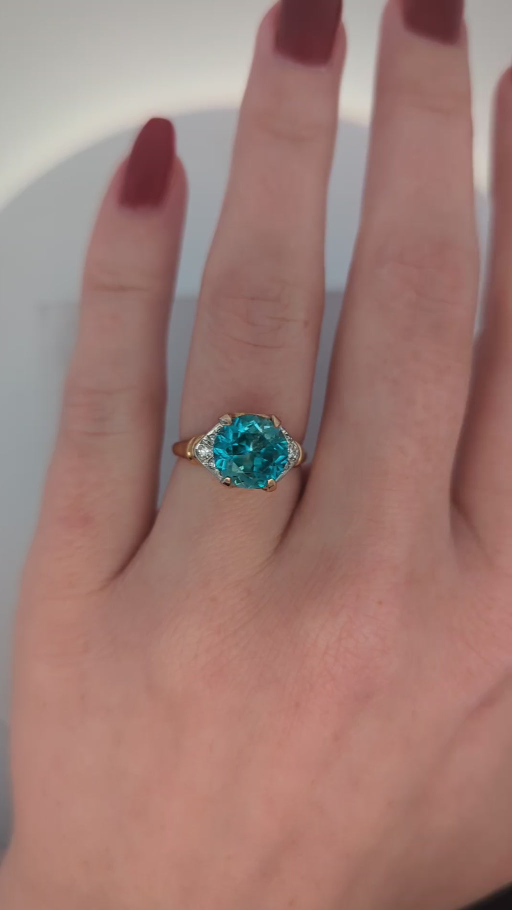 Vintage 14K Yellow Gold Diamond and Blue Zircon Ring