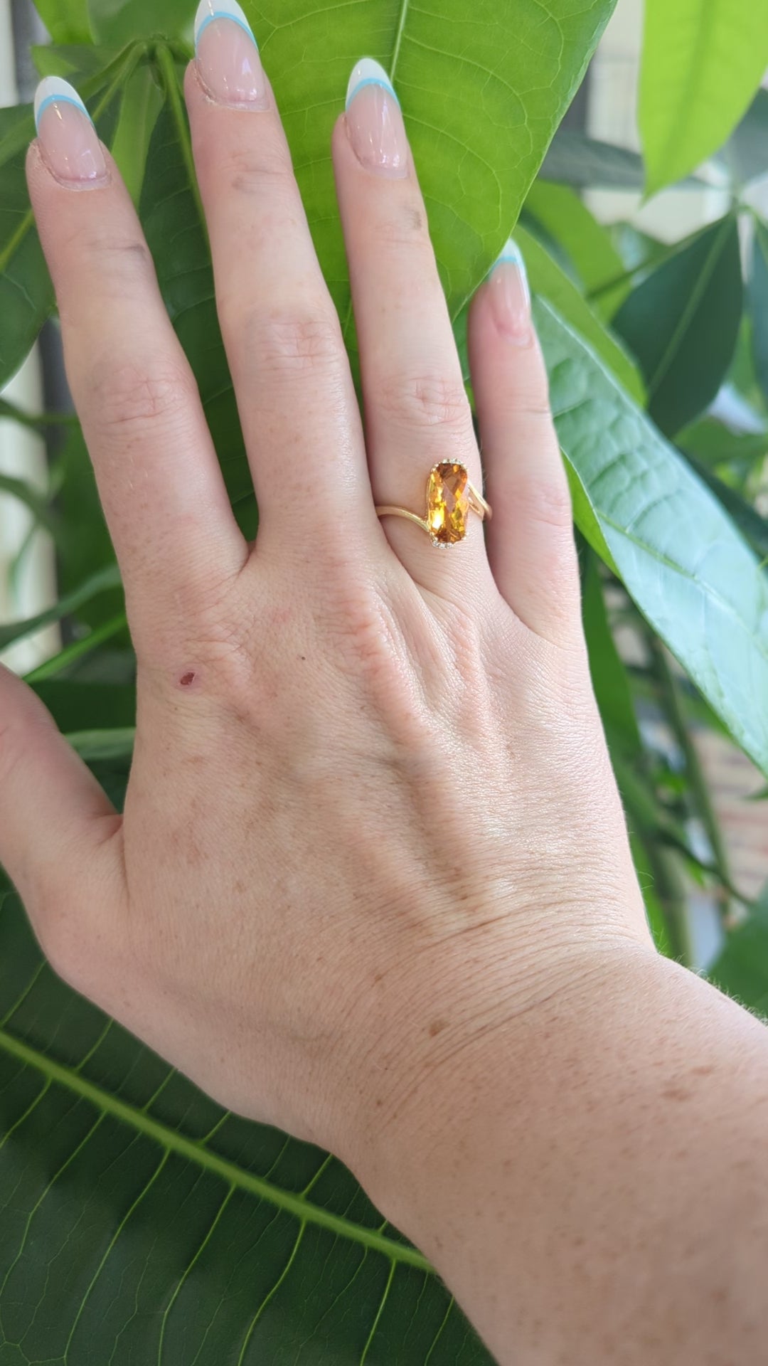 14k Yellow Gold and Citrine Ring